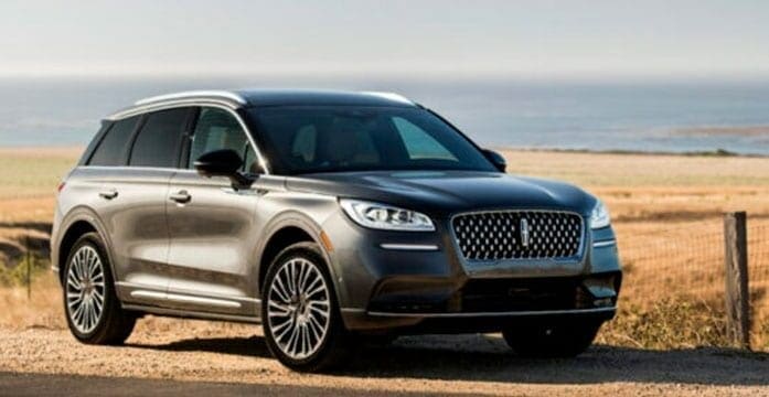 Lincoln Corsair Lincoln Corsair fussy, uncomfortable and badly conceived