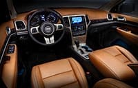 2011-Grand-Cherokee-interior