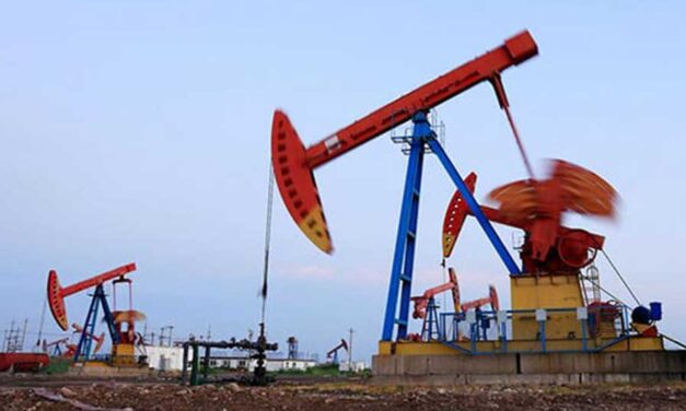 Oil price slump threatens Canada’s finances